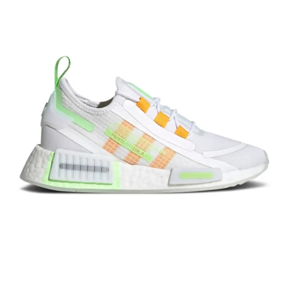 Adidas Grade school NMD R1 Spectoo Size 7